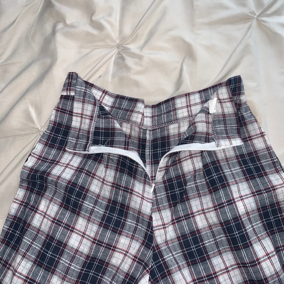 Pants - Picture 2 of 5